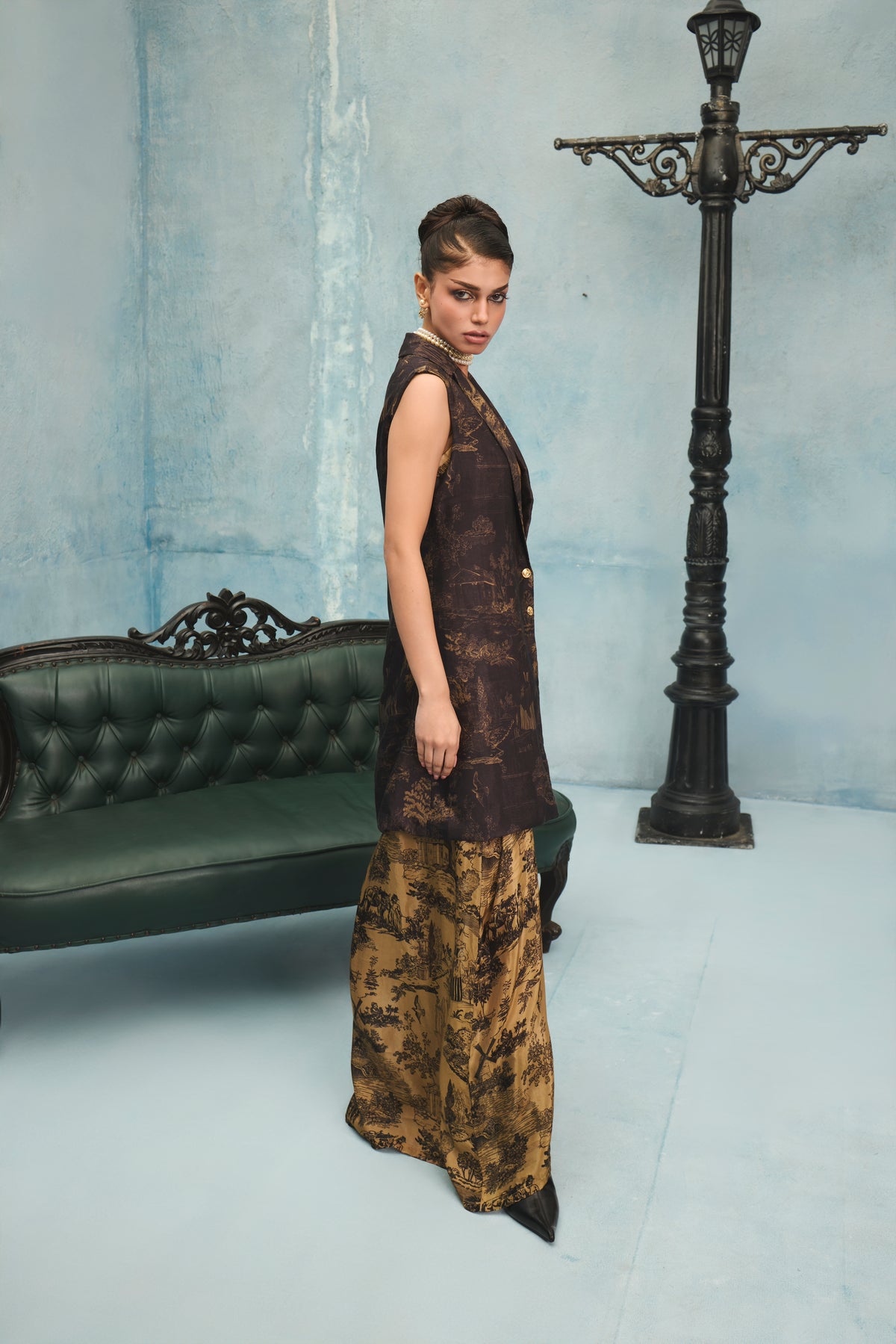 Rue brown set